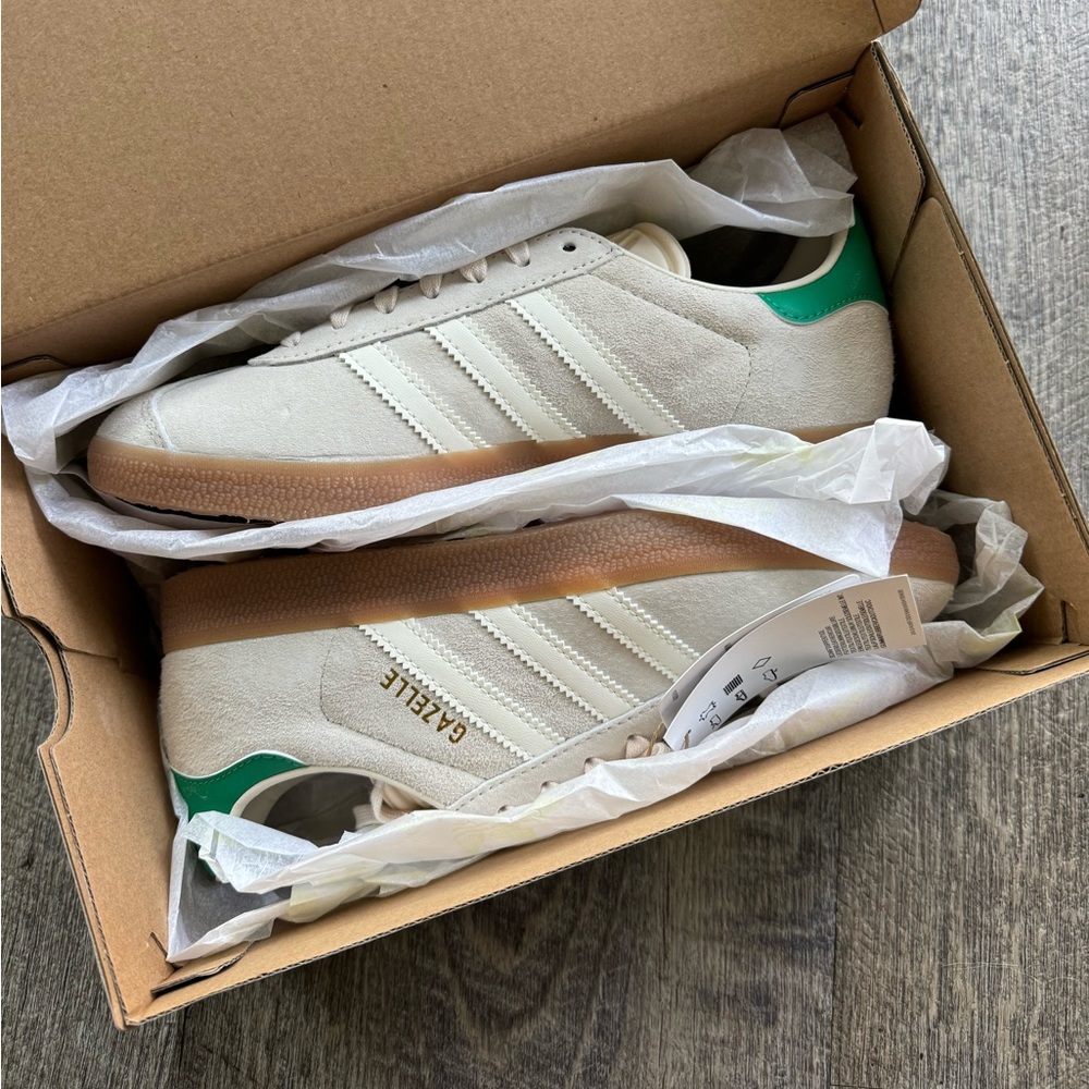 NWT WOMEN'S ADIDAS ORIGINALS GAZELLE CASUAL SHOES